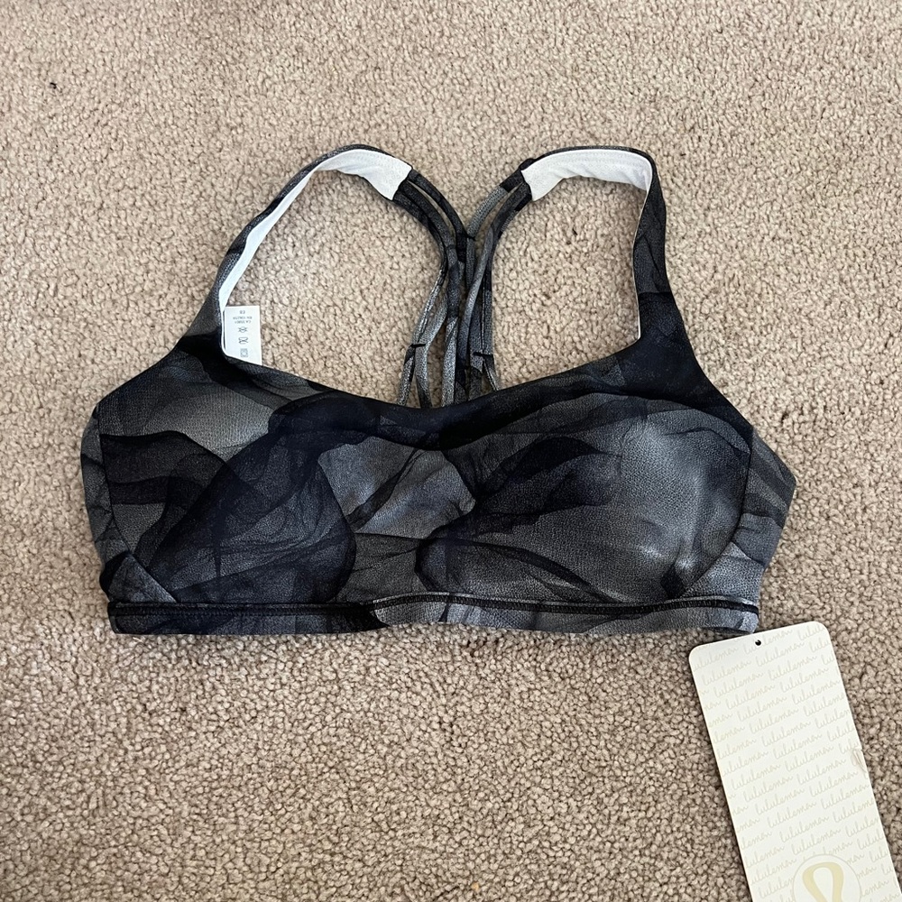 Free to be zen bra-Lululemon, new WITH tags!